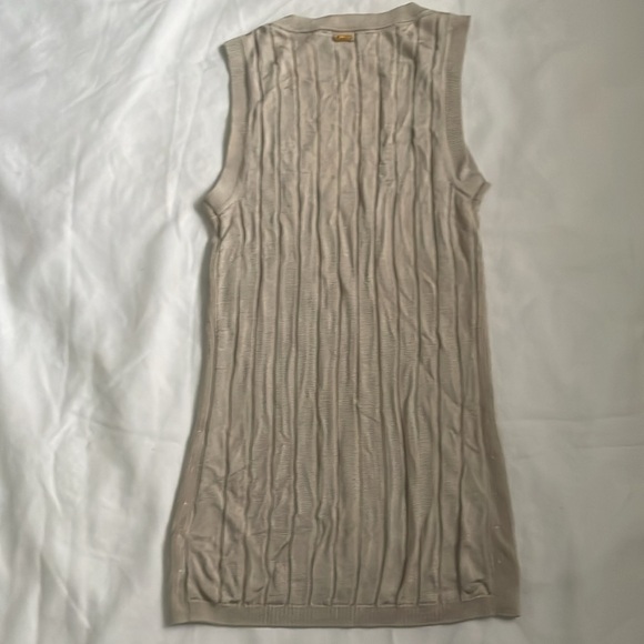 St. John scoop neck tank top - Picture 5 of 5